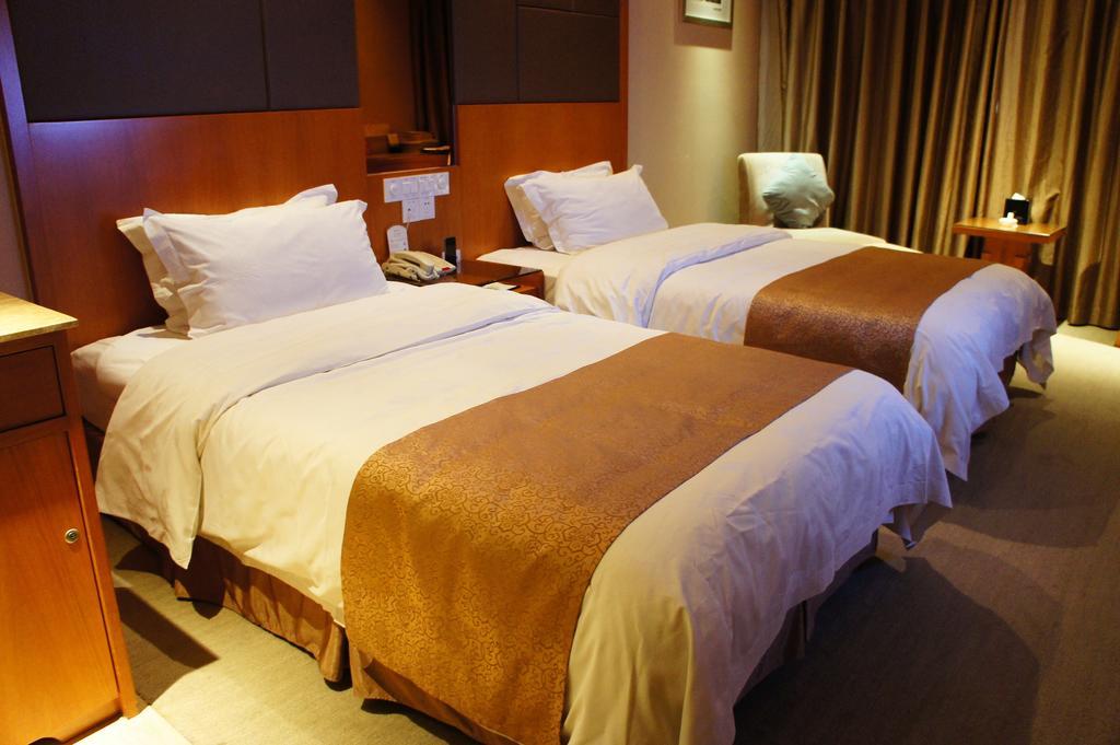Oriental Hotel Tong Xiang Цзясин Экстерьер фото